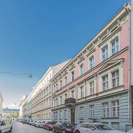 Apartman Flat Near Castle Stylish & Prime Location 4 Prága