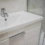 Flat Near Castle Stylish & Prime Location 4 *