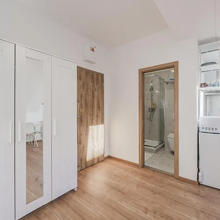 아파트 Flat Near Castle Stylish & Prime Location 4 *
