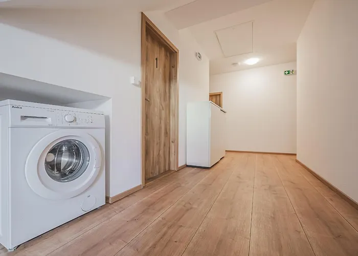 Apartman Flat Near Castle Stylish & Prime Location 4 Prága